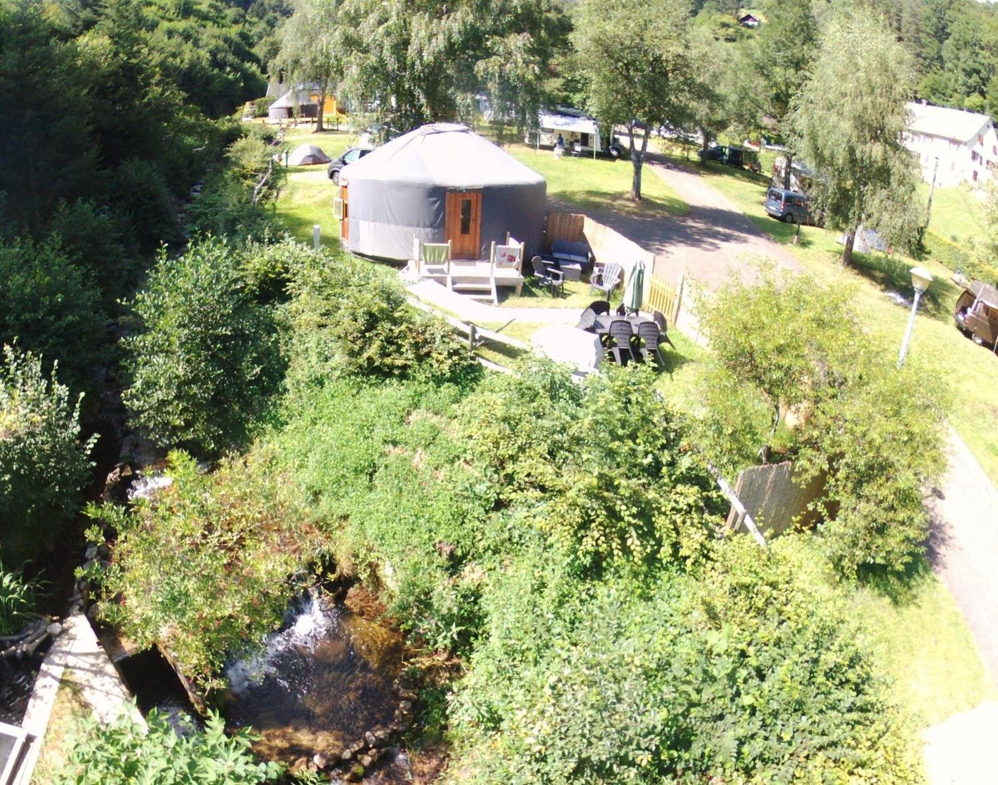 La Yourte Des Bibis Freland Bagian luar foto